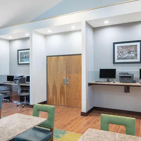 Wingate By Wyndham Valdosta/Moody Afb 
